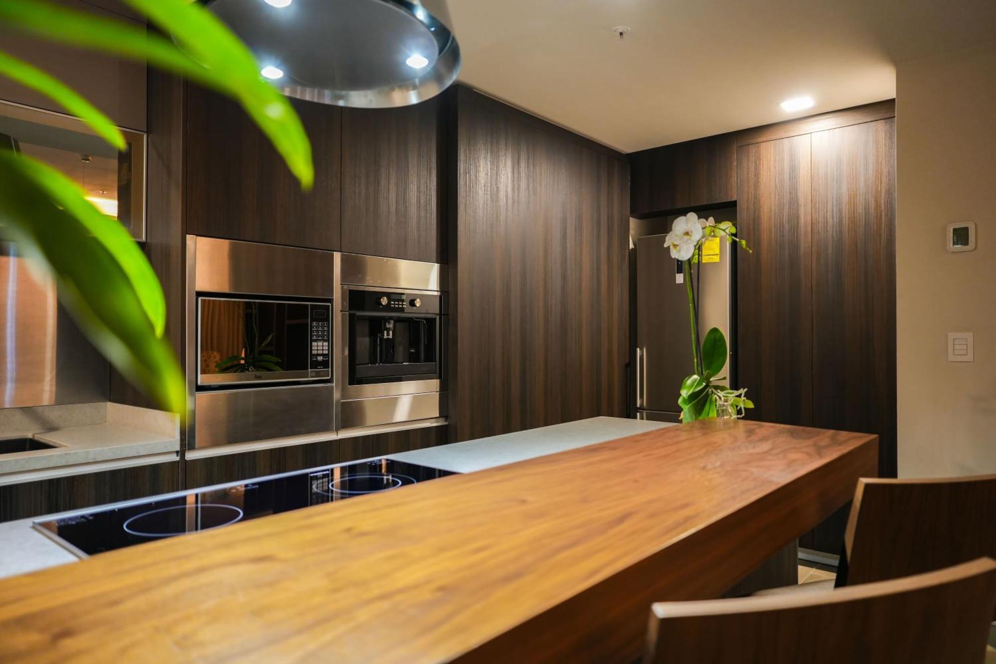 Metria Hotel Leon Luaran gambar A modern kitchen