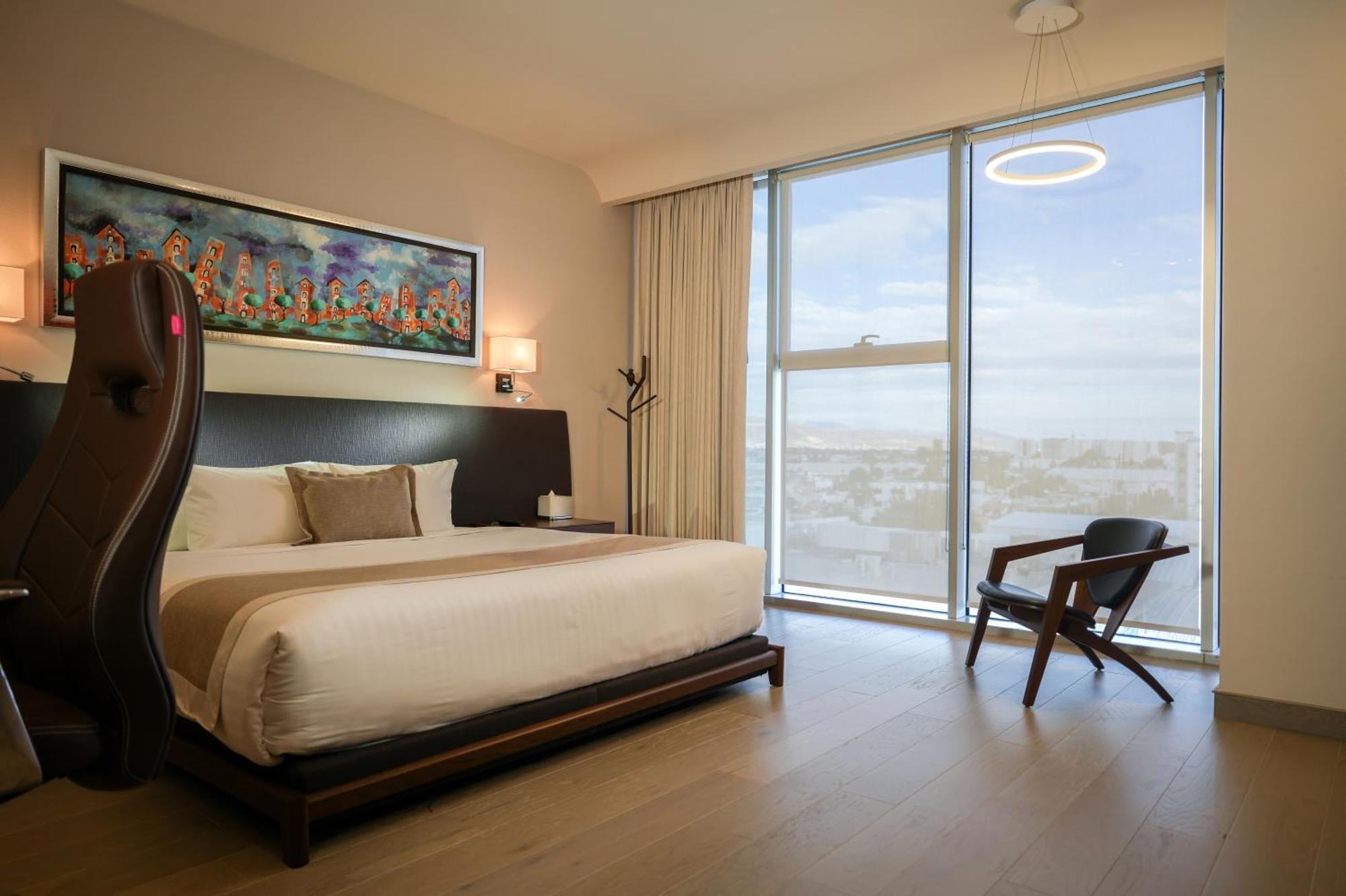 Metria Hotel Leon Luaran gambar A bedroom at the hotel
